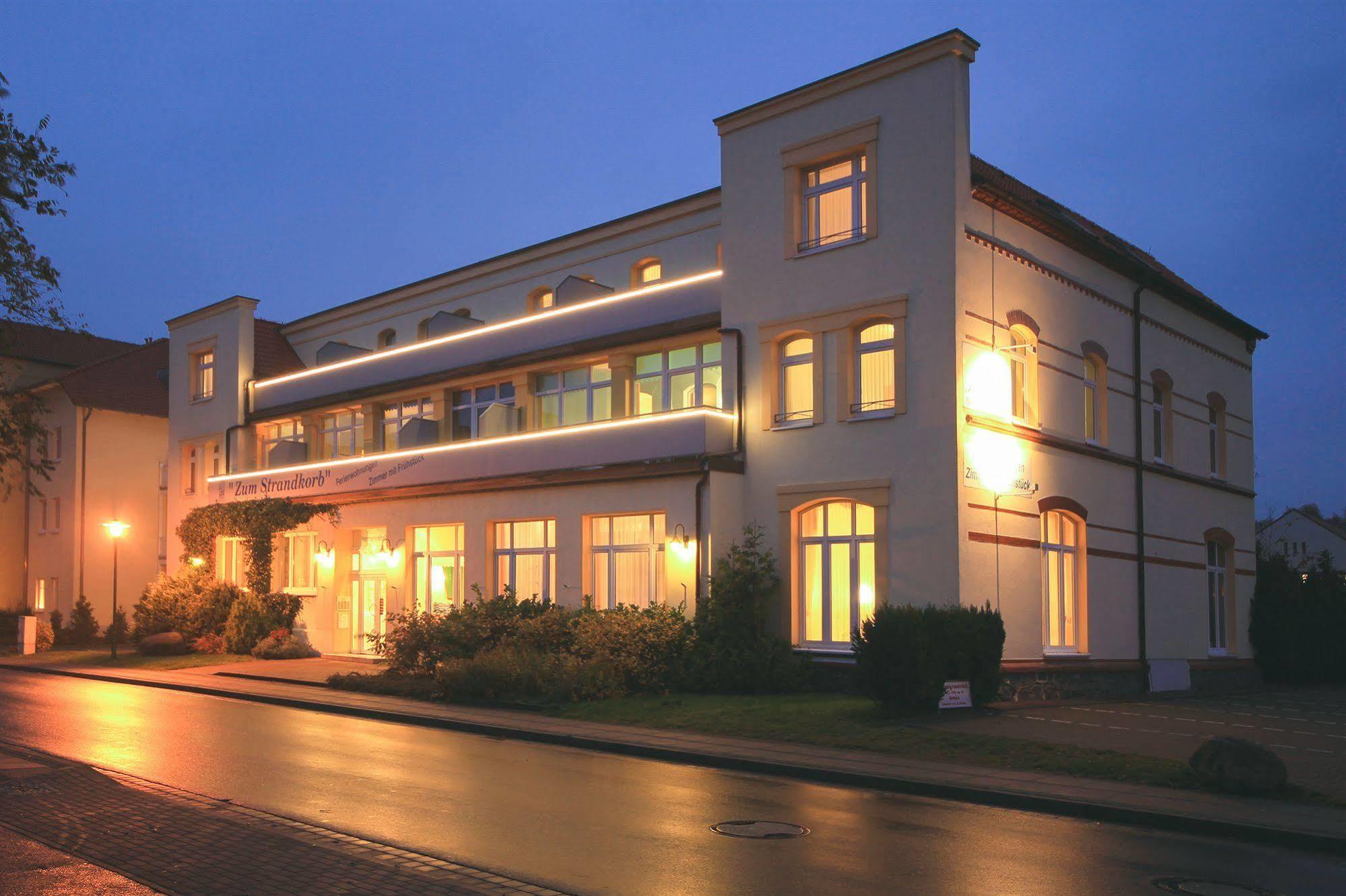 Appartementhaus Zum Strandkorb Ostseebad Kühlungsborn Buitenkant foto